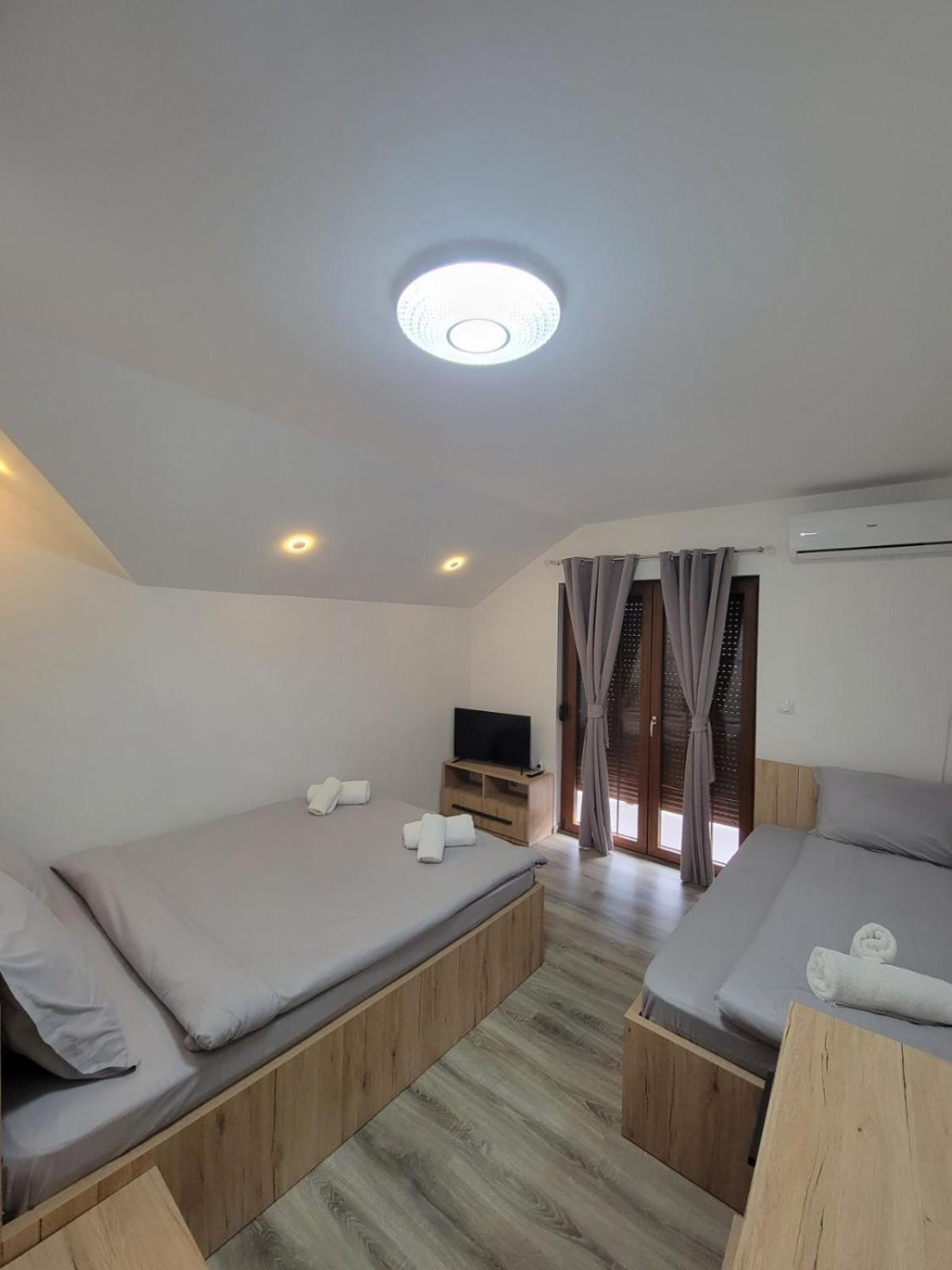 Eleon Motel Brezovica Kültér fotó